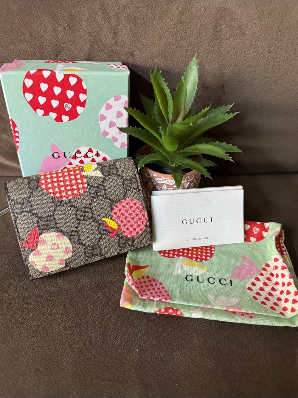 ❤️Gucci GG Supreme Card Case PRICE DROP TODAY with Pink & Red Strawberry Print
